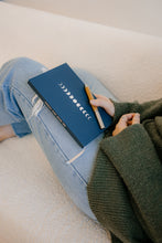 Load image into Gallery viewer, La Luna