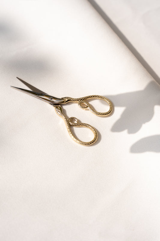 Ouroboros Scissors