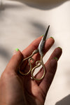 Ouroboros Scissors